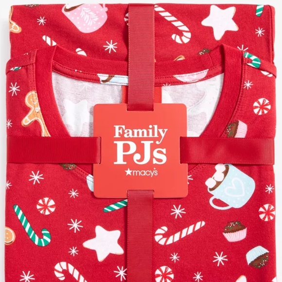 NWT Family Pajamas Women’s Sweets Printed Pajamas TOP Red - Picture 4 of 4